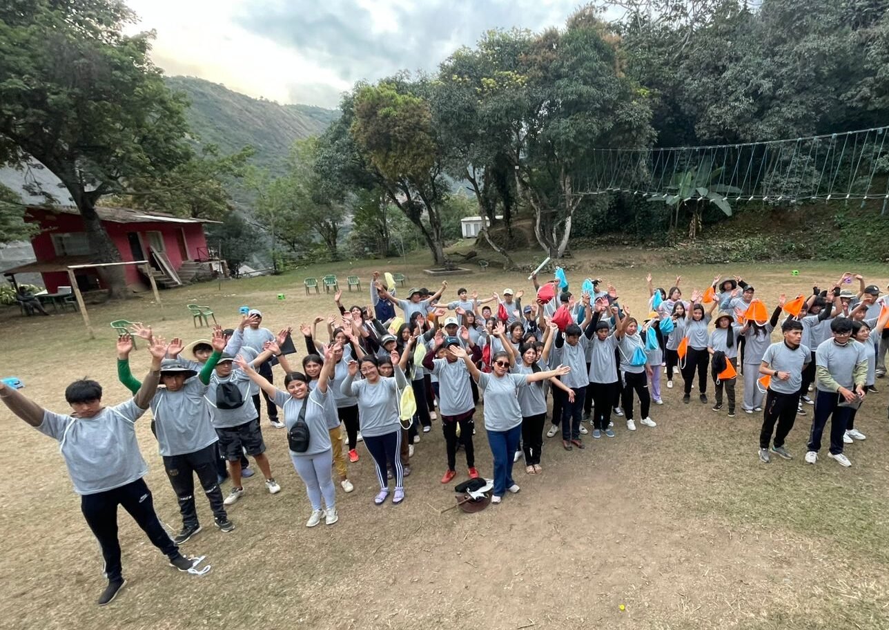 Jóvenes en el Campamento Juvenil